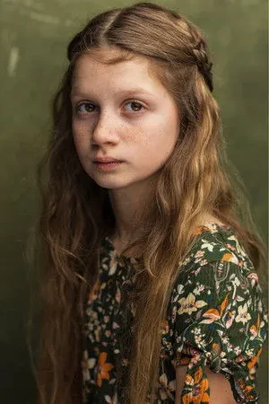 Olivia Lynes profile