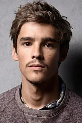 Brenton Thwaites profile