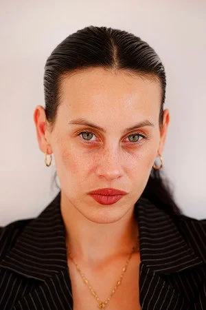 Milena Smit profile