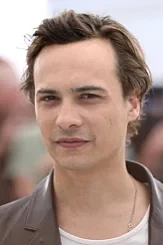 Frank Dillane profile
