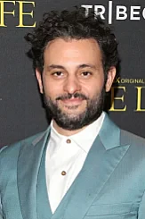 Arian Moayed profile